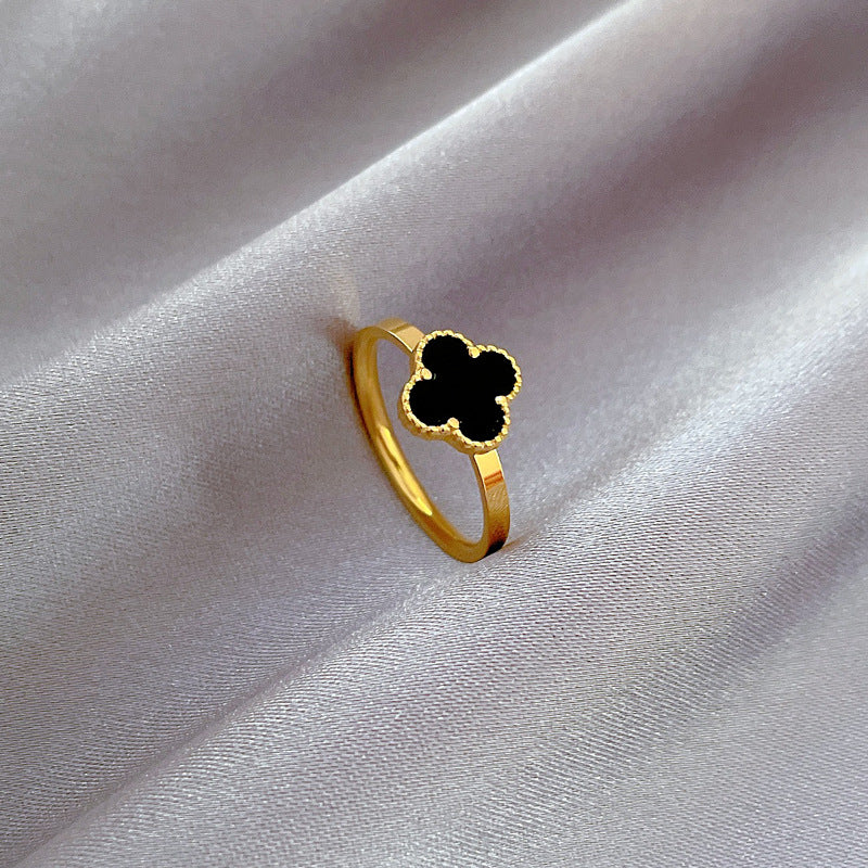 Bague trèfle à quatre feuilles