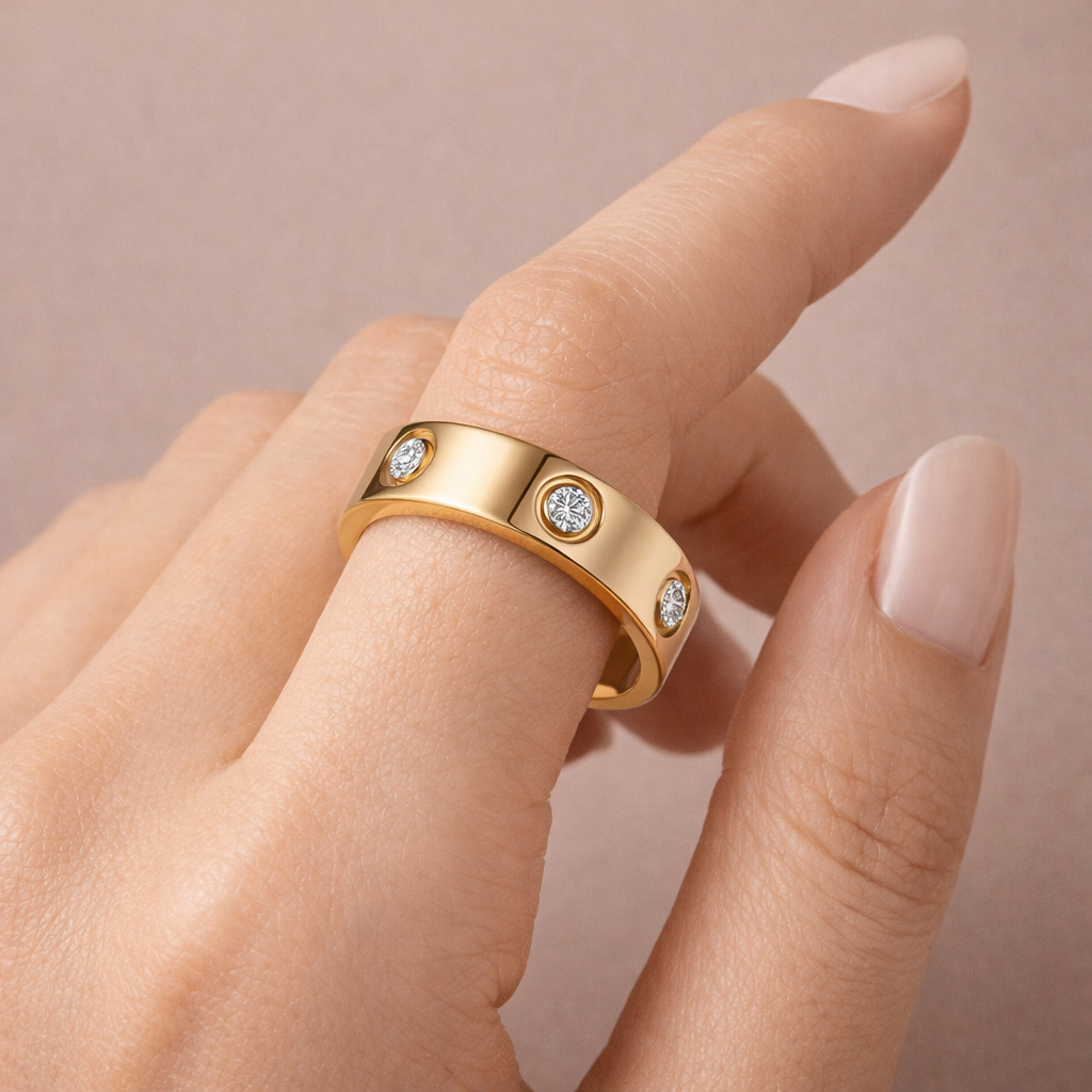 Lumière Studded Gold Band Ring — Minimal Diamond-Accent Design
