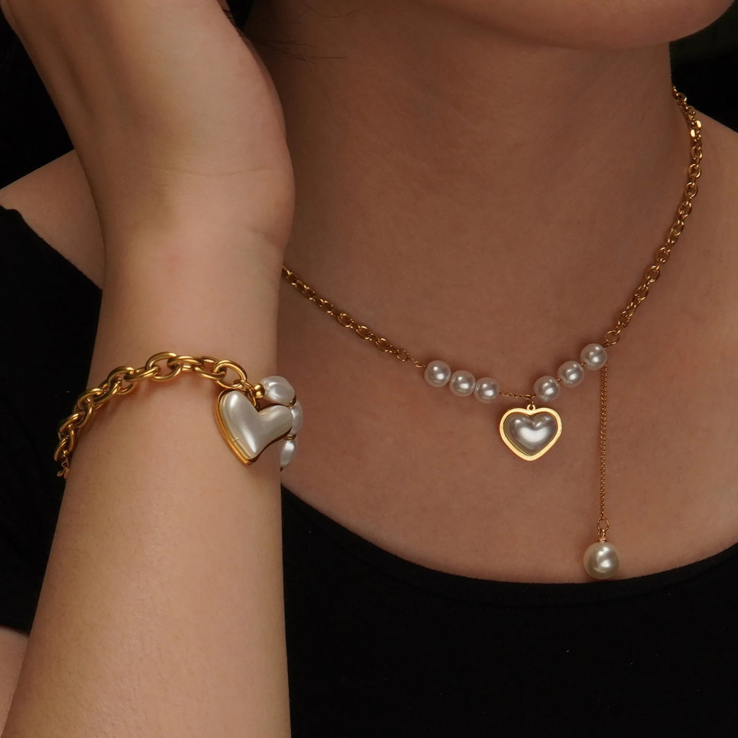 Pearl Heart Bracelet – 18K Gold Plated Stainless Steel Bracelet