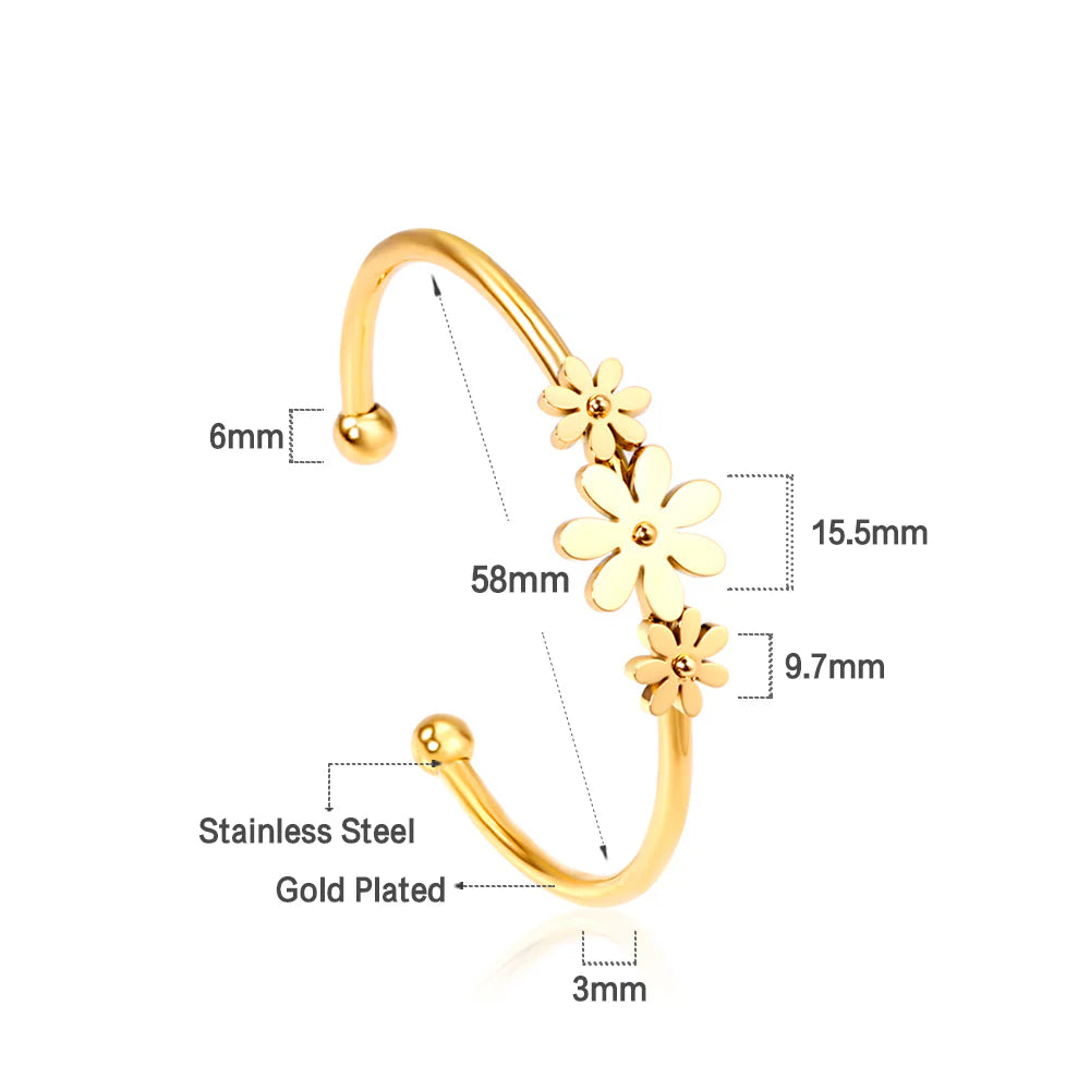 Trio Blossom Gold Bracelet — Elegant Floral Stainless Steel Bangle