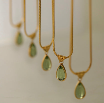 Teardrop Pendant Necklace