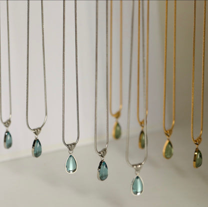 Teardrop Pendant Necklace