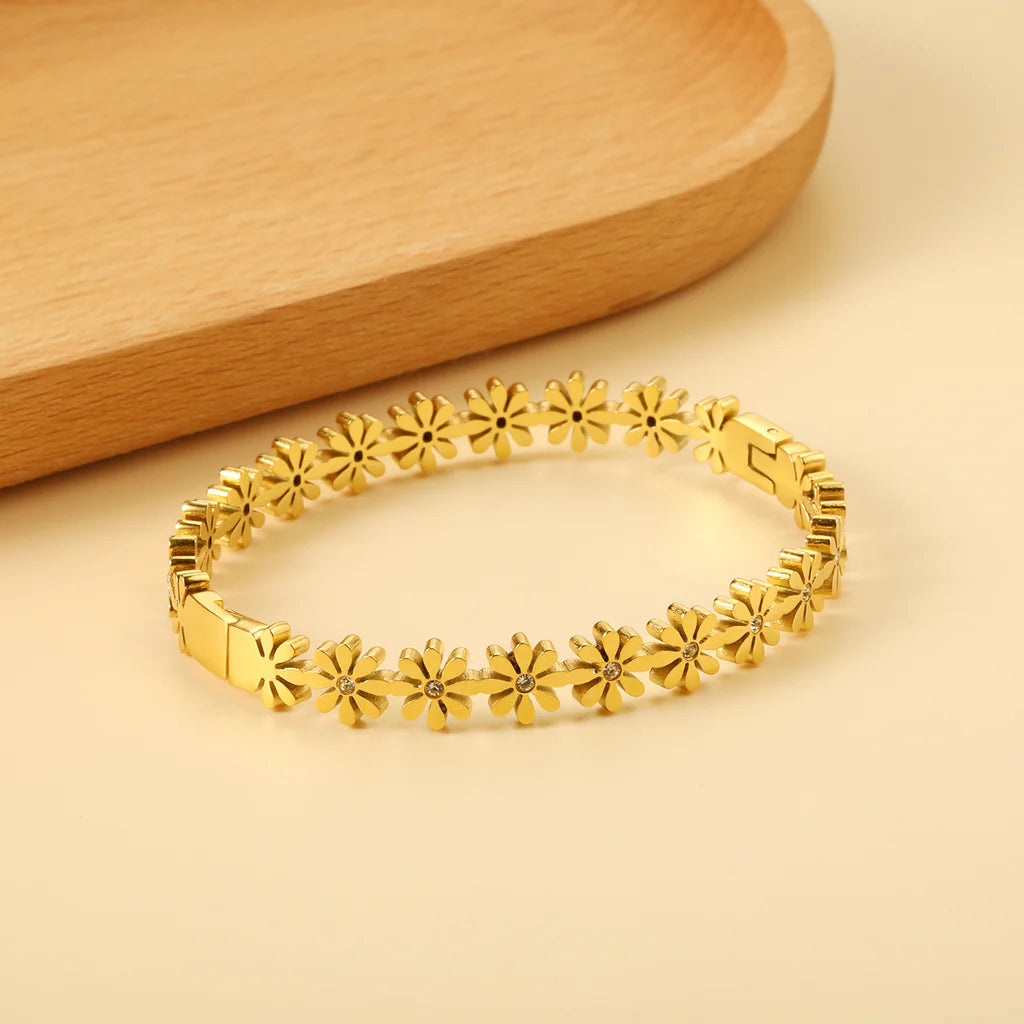 Daisy Flower Bangle