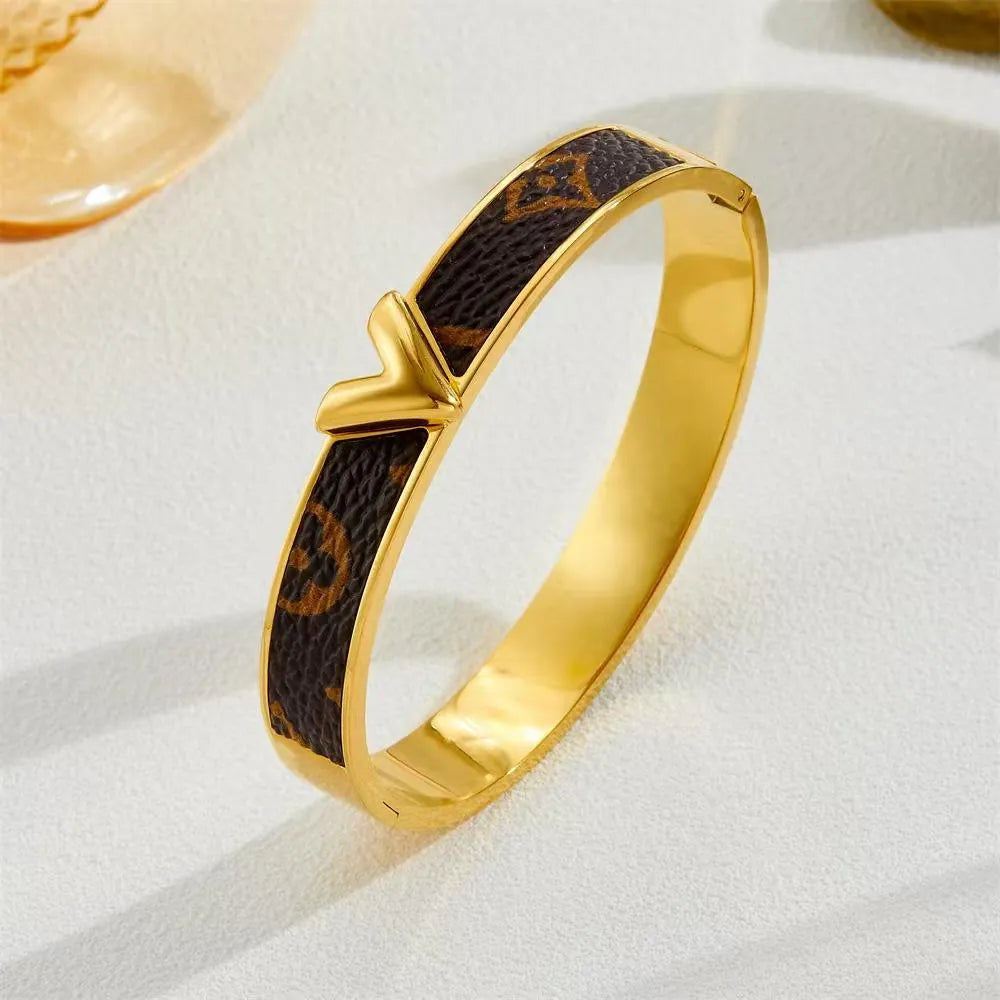 V Bangle