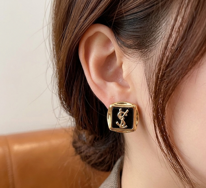 French Retro Letter Stud Earrings – Gold Plated Silver Needle