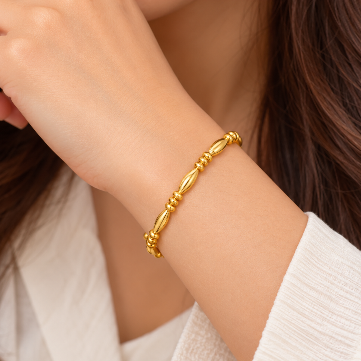 Knot Bamboo Zircon Bangle
