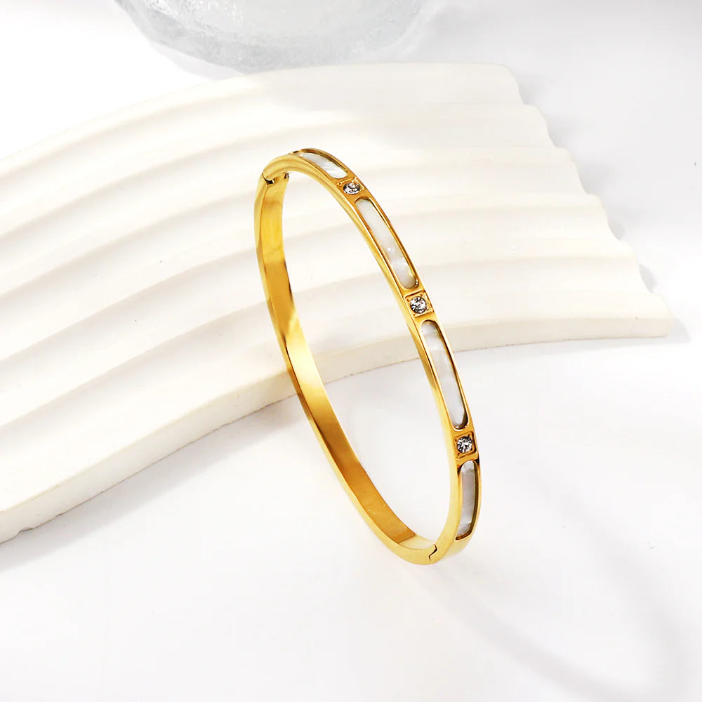Seashell Trio Diamond Bangle