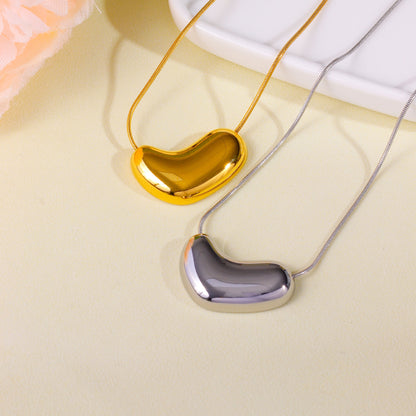 Modern Heart Circle Necklace – 18K Gold Plated Stainless Steel Pendant