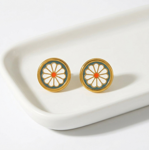 Daisy Flower Stud Earrings – 18K Gold Plated Stainless Steel