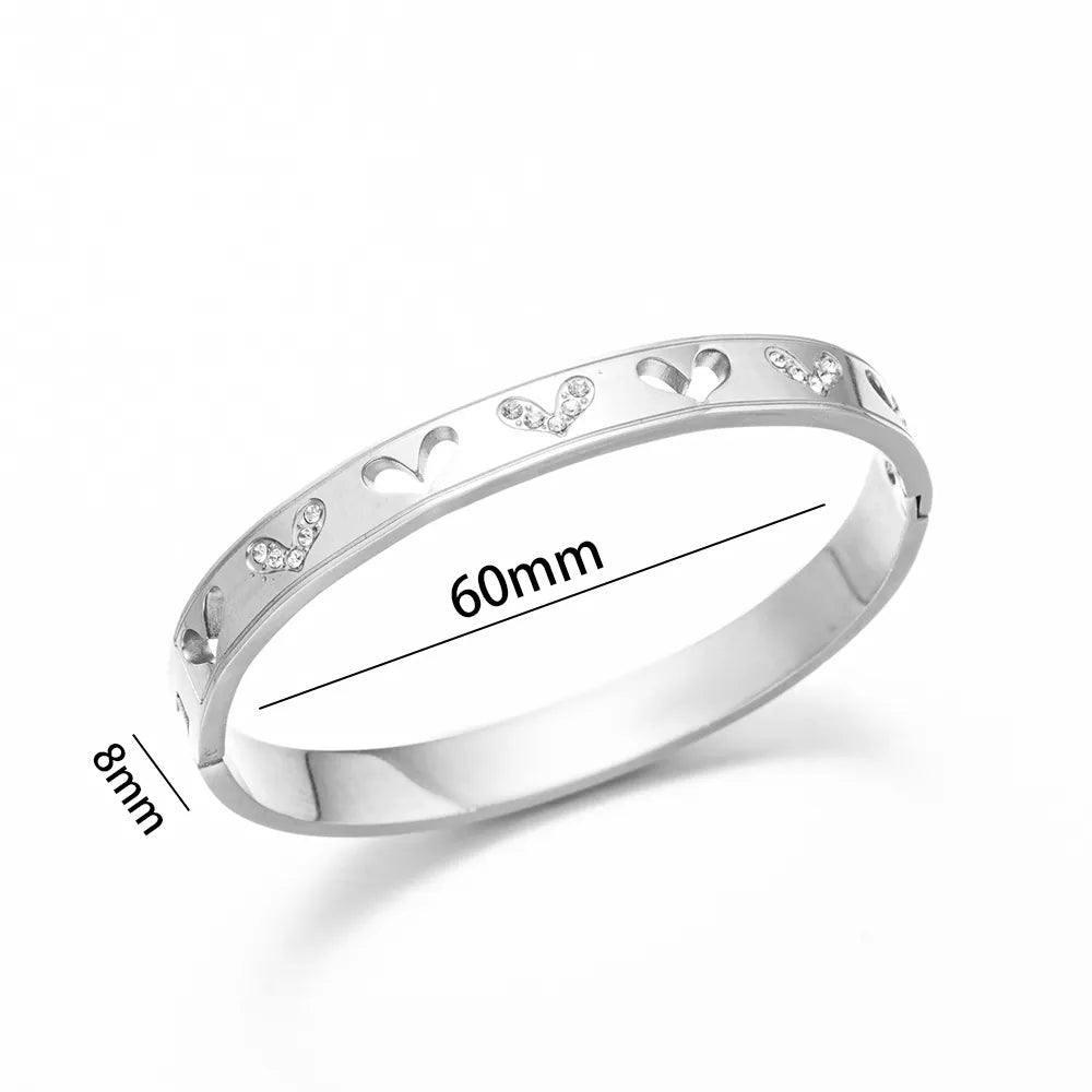 Heart Zircon Bangle