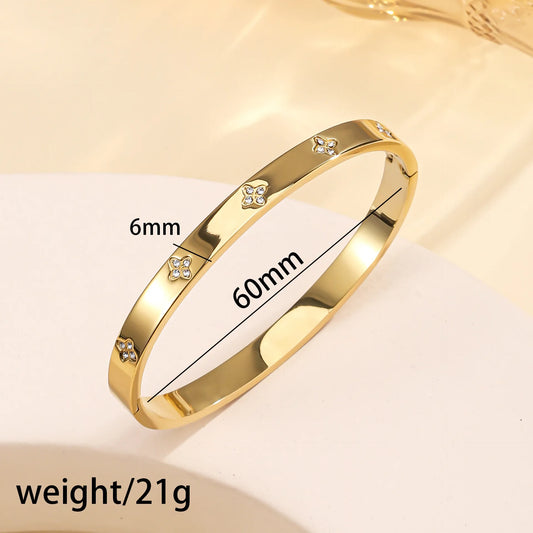 Lucky clover Bangle