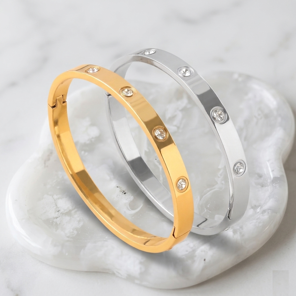 Ten Diamond Luxe Bangle 18K gold plated stainless steel with zircon stones