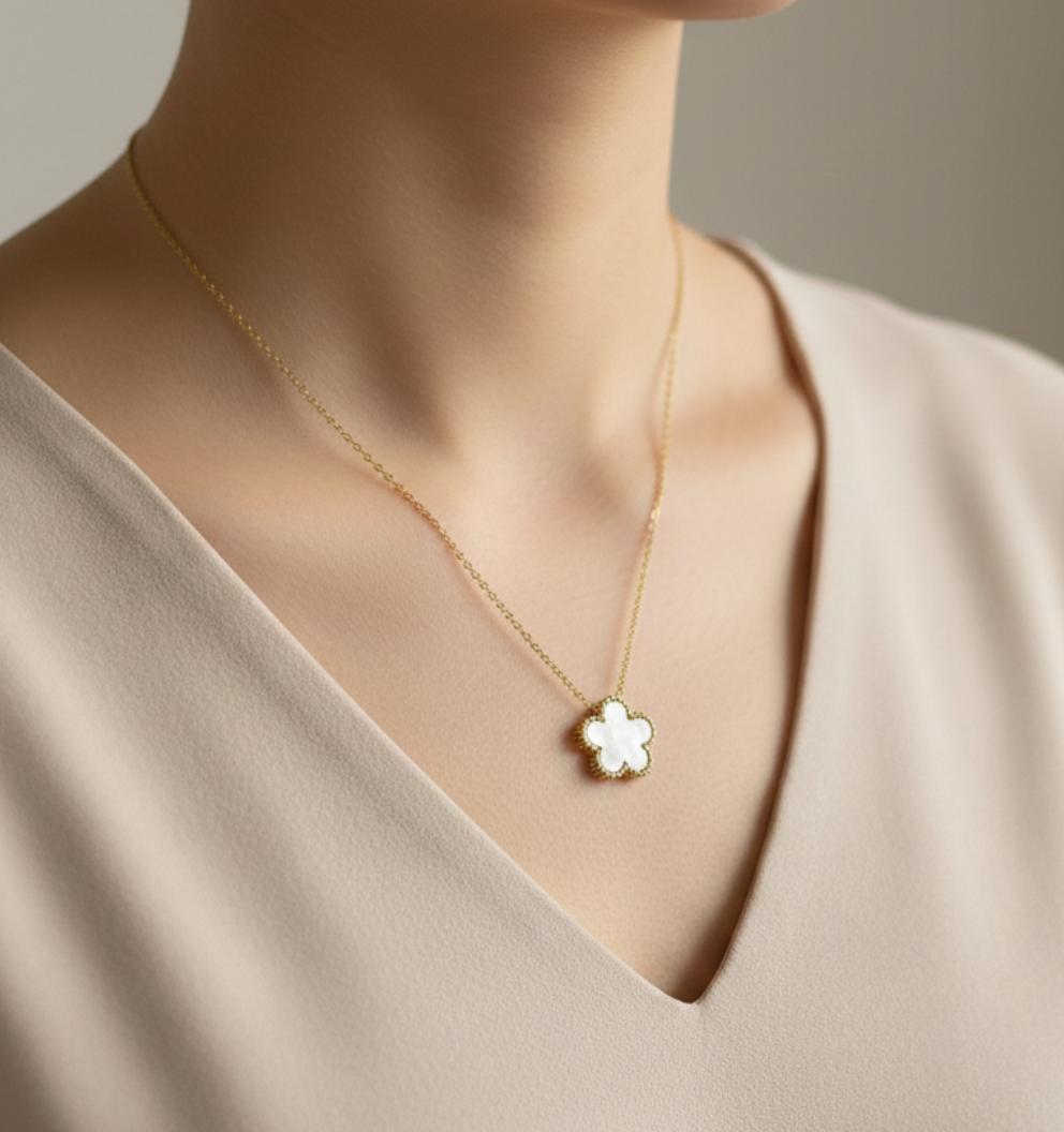 Collier Trèfle à Cinq Feuilles