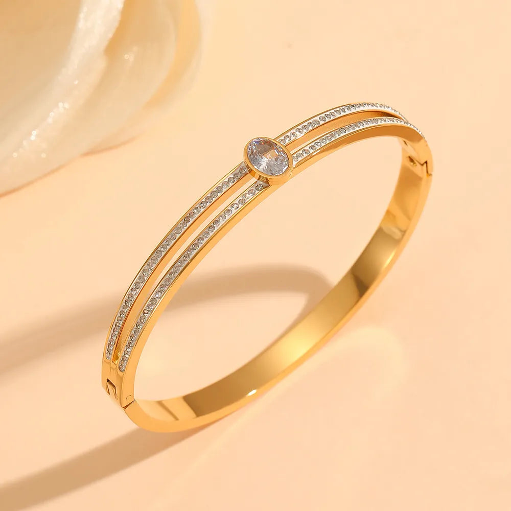 Classy glow Bangle